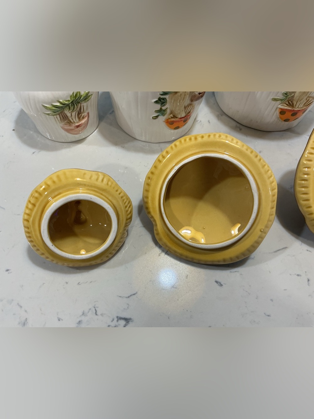 Vintage Ceramic Merry Mushroom Pattern Canister Set of 3 with Lids, Sears 1978 - Picture 7 of 11